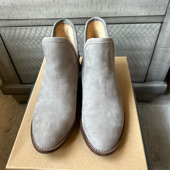 Lucky Brand boots style LK-Kambray2 in Driftwood Cotia - Picture 5 of 9